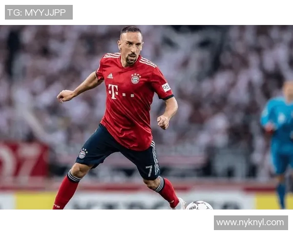 以足球球星专属名为核心解读绿茵传奇背后的荣耀与故事 以足球球星专属名为核心解读绿茵传奇背后的荣耀与故事