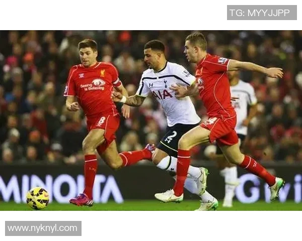 足球巨星激烈对决 穿越历史的经典巅峰对抗全解析